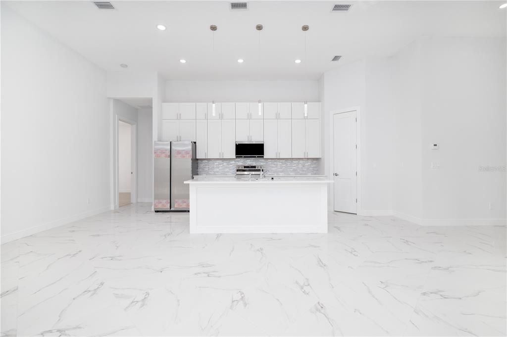 待售: $459,000 (3 贝兹, 2 浴室, 2016 平方英尺)