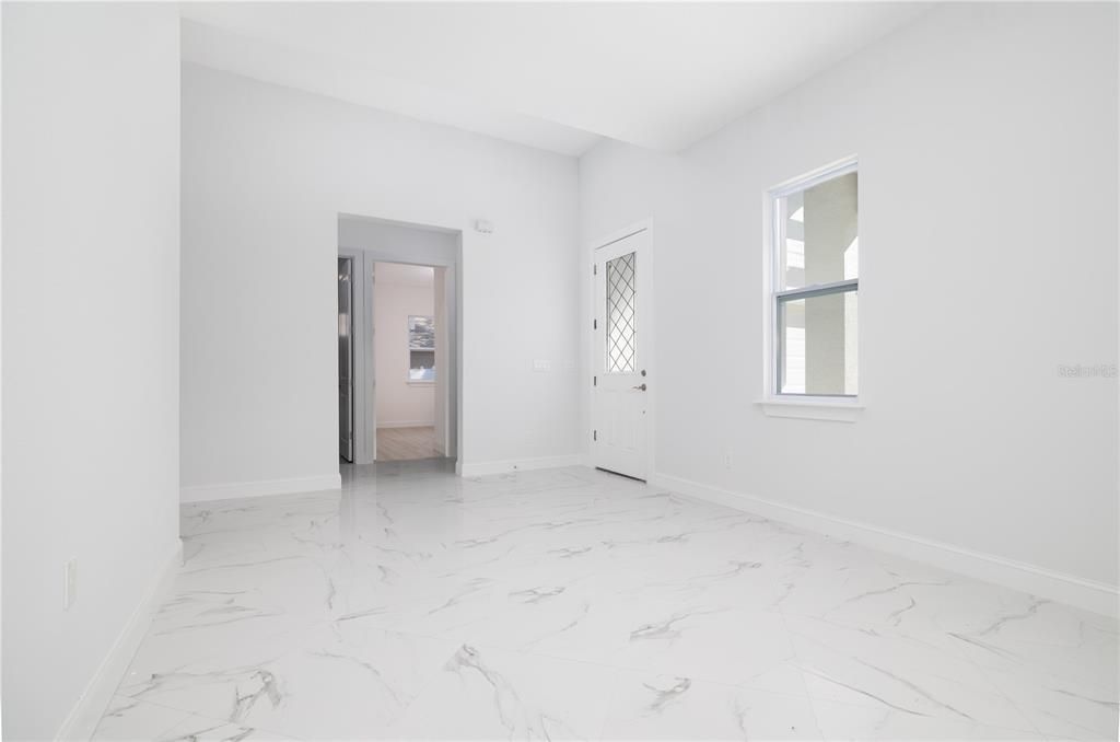 待售: $459,000 (3 贝兹, 2 浴室, 2016 平方英尺)