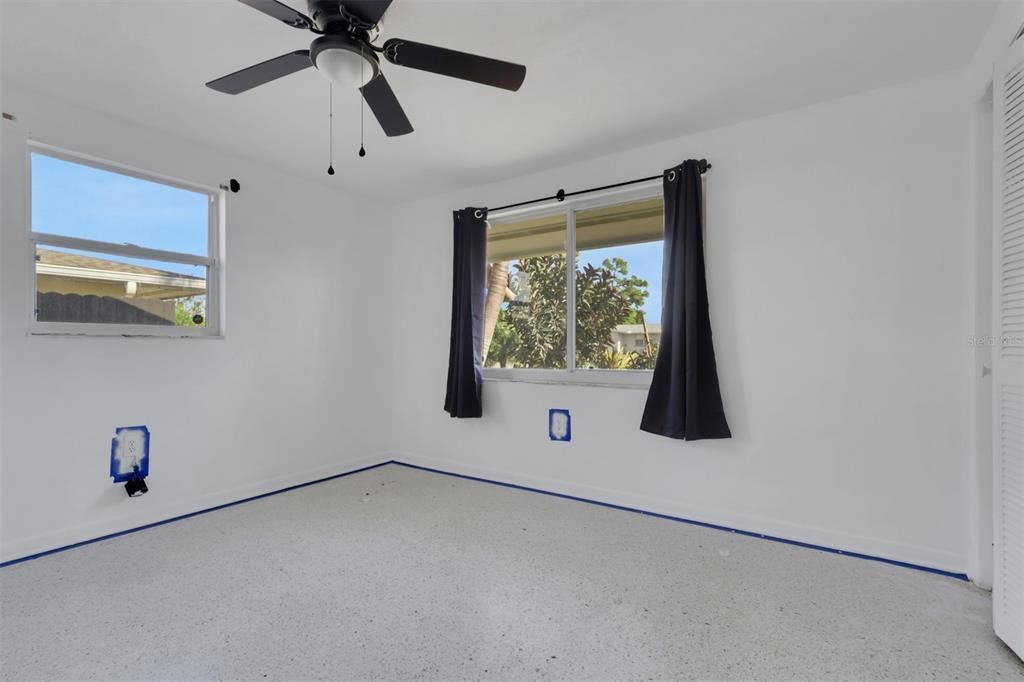 For Sale: $299,000 (2 beds, 2 baths, 1572 Square Feet)