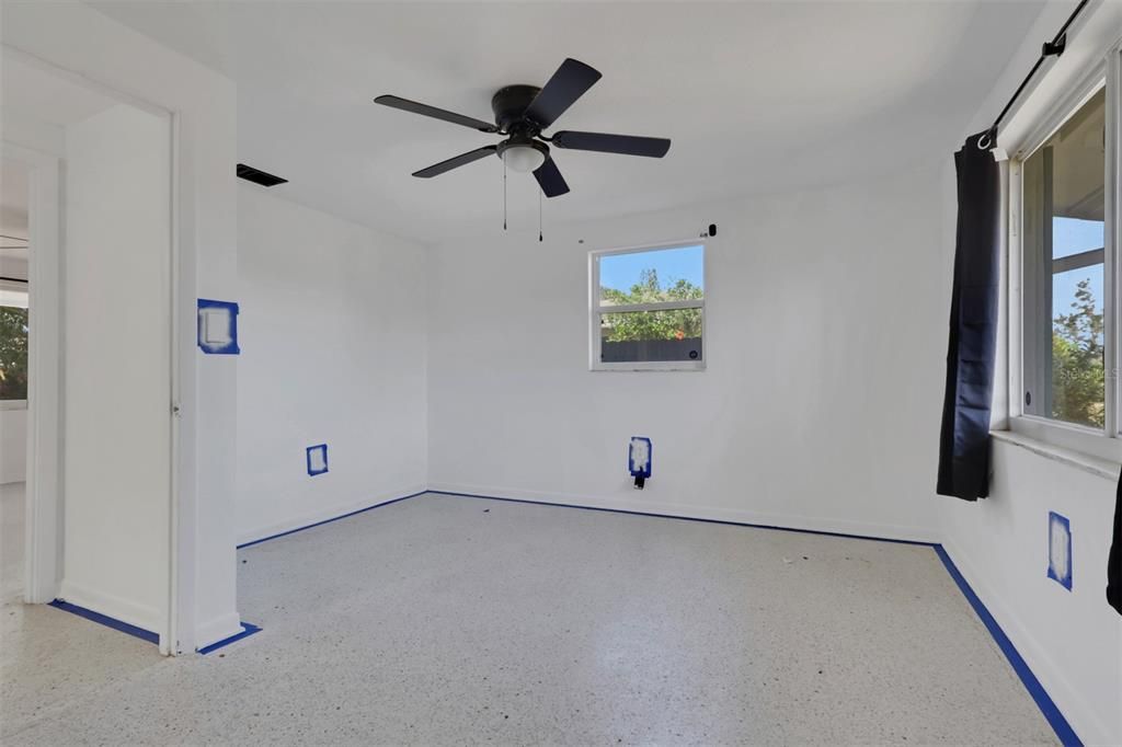 For Sale: $299,000 (2 beds, 2 baths, 1572 Square Feet)