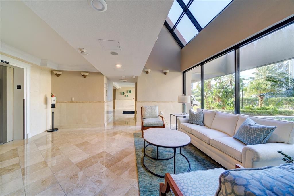 待售: $790,000 (3 贝兹, 3 浴室, 2130 平方英尺)