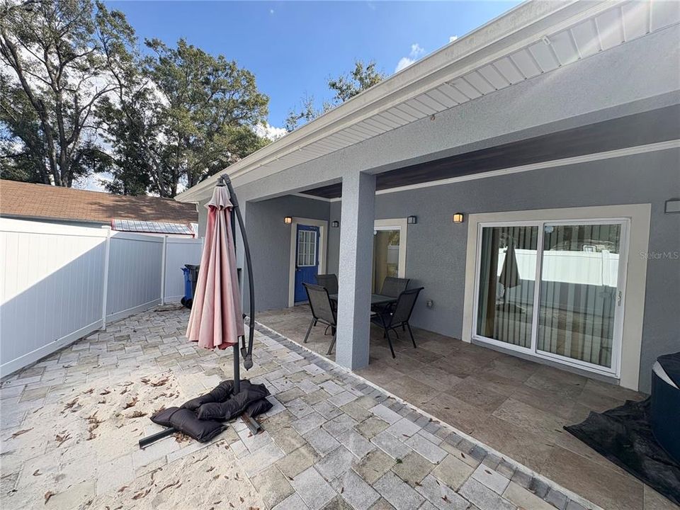 出租: $3,200 (3 贝兹, 3 浴室, 1153 平方英尺)