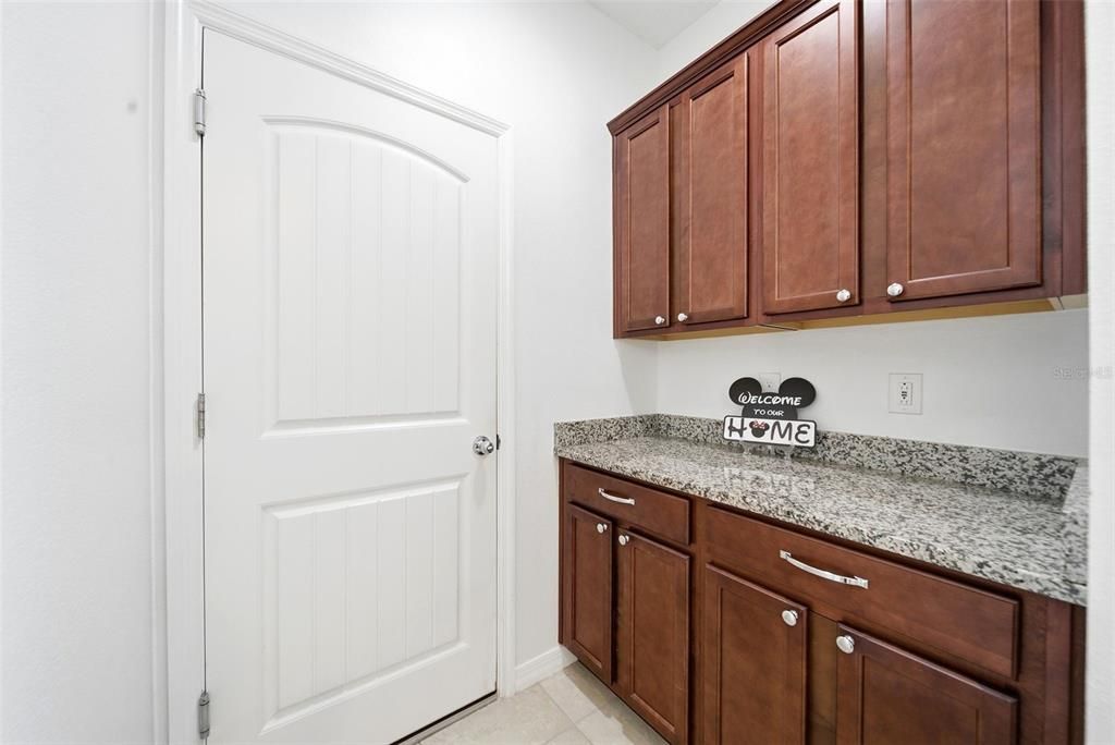 待售: $587,000 (4 贝兹, 3 浴室, 2477 平方英尺)