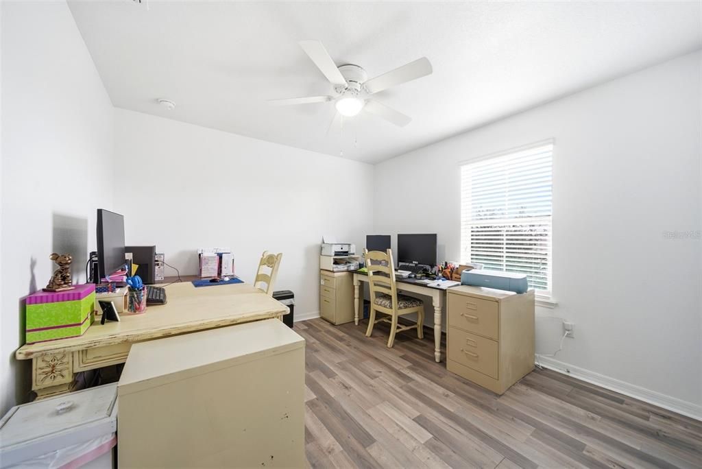 待售: $587,000 (4 贝兹, 3 浴室, 2477 平方英尺)