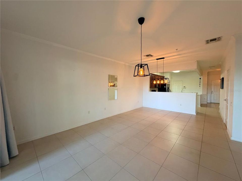 En Renta: $2,300 (3 camas, 2 baños, 1682 Pies cuadrados)