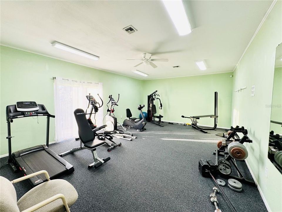 待售: $149,900 (2 贝兹, 2 浴室, 967 平方英尺)