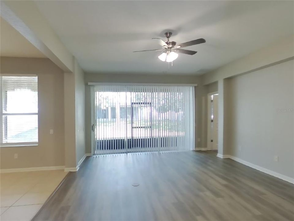 For Rent: $3,539 (4 beds, 3 baths, 2745 Square Feet)