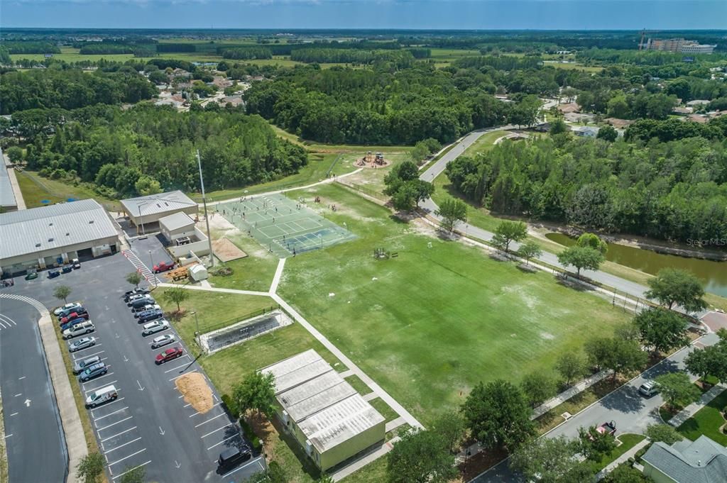 待售: $530,000 (4 贝兹, 2 浴室, 2363 平方英尺)