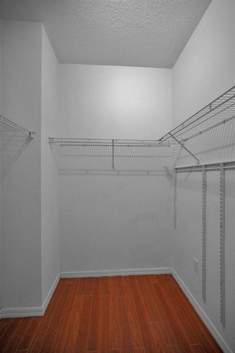 待售: $530,000 (4 贝兹, 2 浴室, 2363 平方英尺)