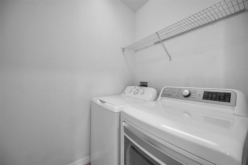 待售: $530,000 (4 贝兹, 2 浴室, 2363 平方英尺)