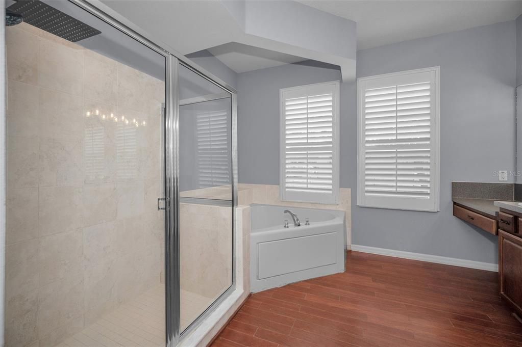 待售: $530,000 (4 贝兹, 2 浴室, 2363 平方英尺)