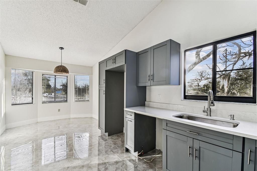 En Venta: $750,000 (6 camas, 0 baños, 3384 Pies cuadrados)