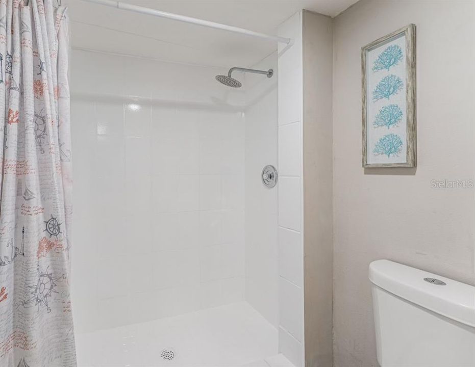 En Venta: $750,000 (6 camas, 0 baños, 3384 Pies cuadrados)