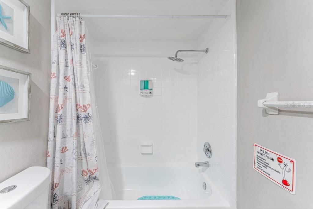 En Venta: $750,000 (6 camas, 0 baños, 3384 Pies cuadrados)