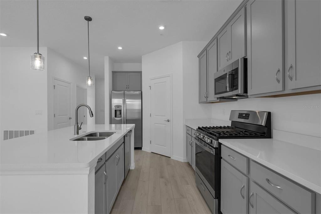 For Sale: $361,965 (3 beds, 2 baths, 1496 Square Feet)