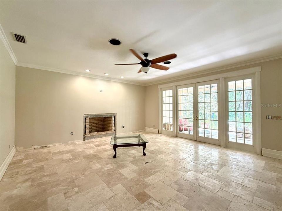 На продажу: $800,000 (4 спален, 3 ванн, 4048 Квадратных фут)