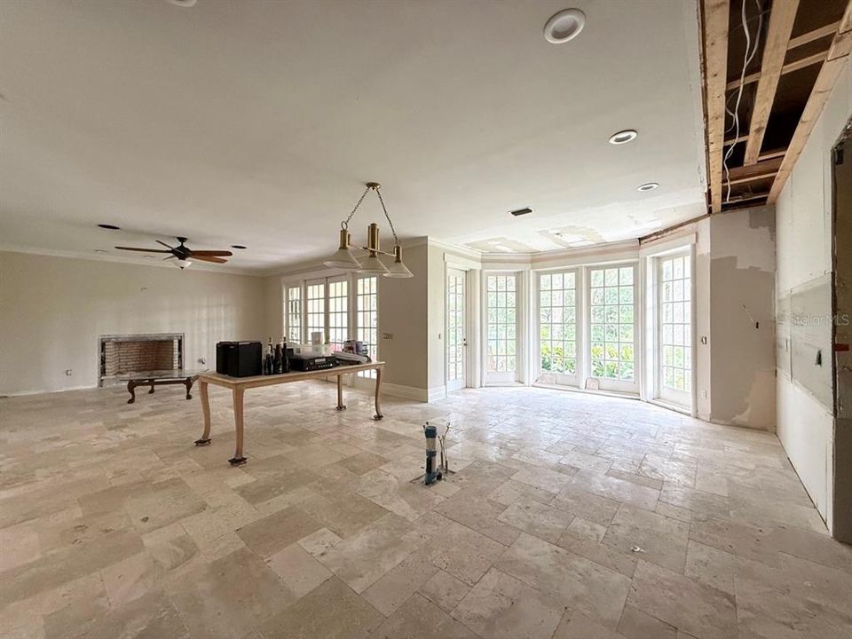 На продажу: $800,000 (4 спален, 3 ванн, 4048 Квадратных фут)