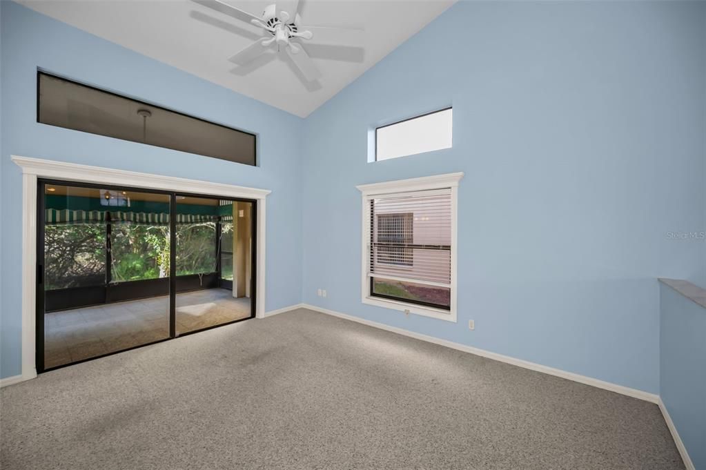 待售: $285,000 (2 贝兹, 2 浴室, 1633 平方英尺)