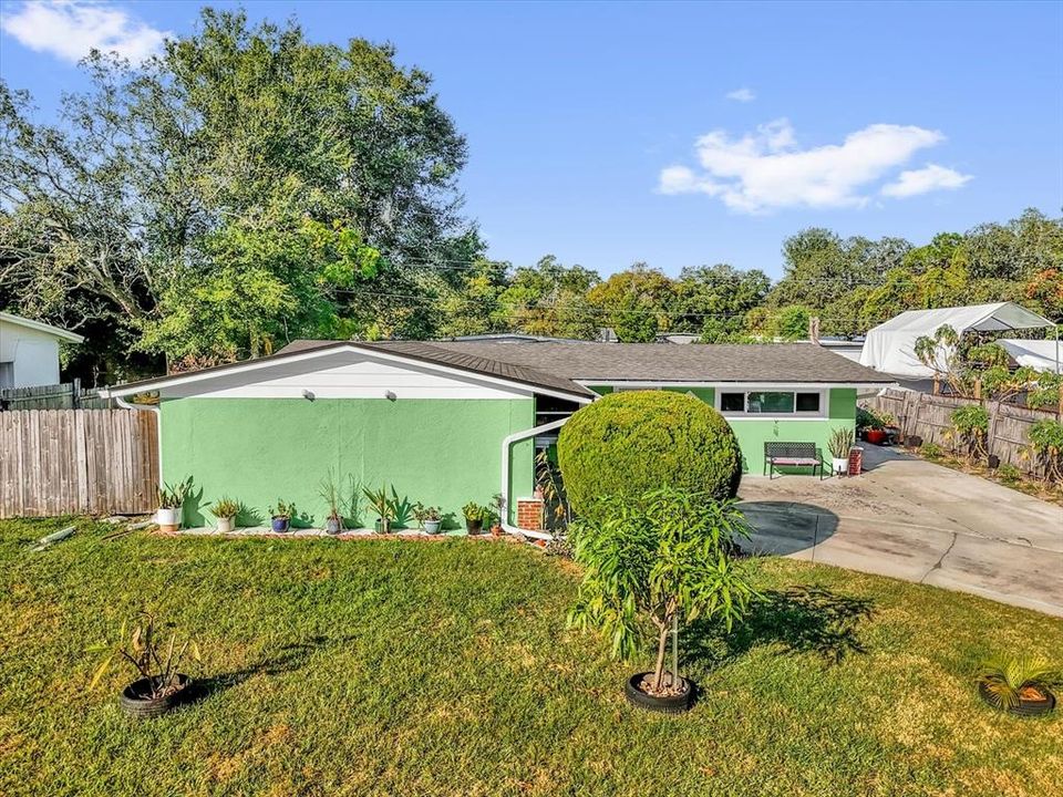 En Venta: $300,000 (4 camas, 2 baños, 1617 Pies cuadrados)