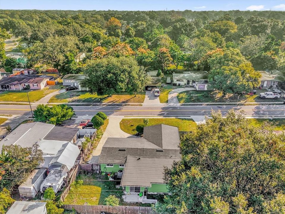 En Venta: $300,000 (4 camas, 2 baños, 1617 Pies cuadrados)