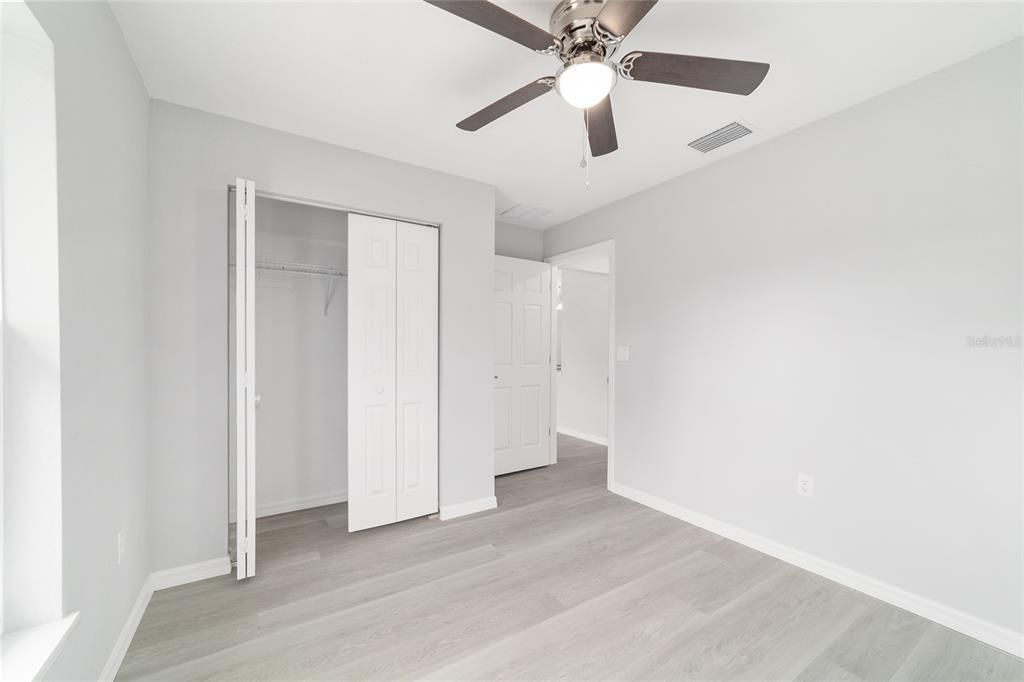 На продажу: $219,900 (3 спален, 2 ванн, 1089 Квадратных фут)