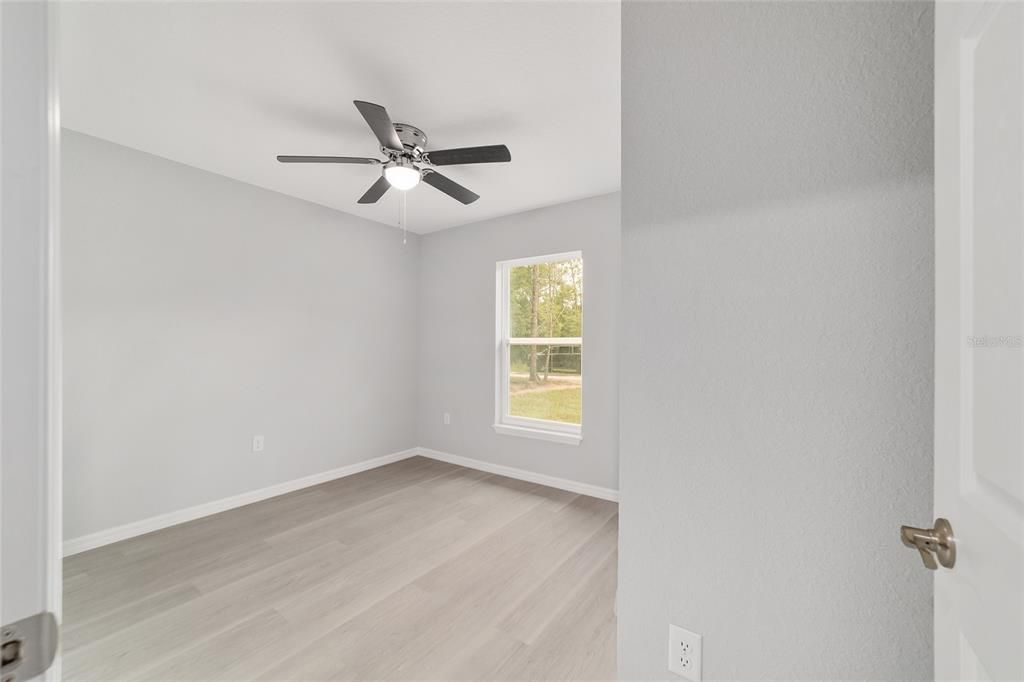 На продажу: $219,900 (3 спален, 2 ванн, 1089 Квадратных фут)