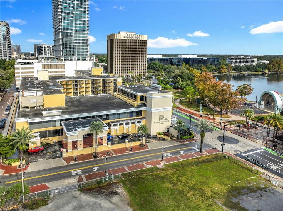 For Sale: $155,000 (1 beds, 1 baths, 592 Square Feet)