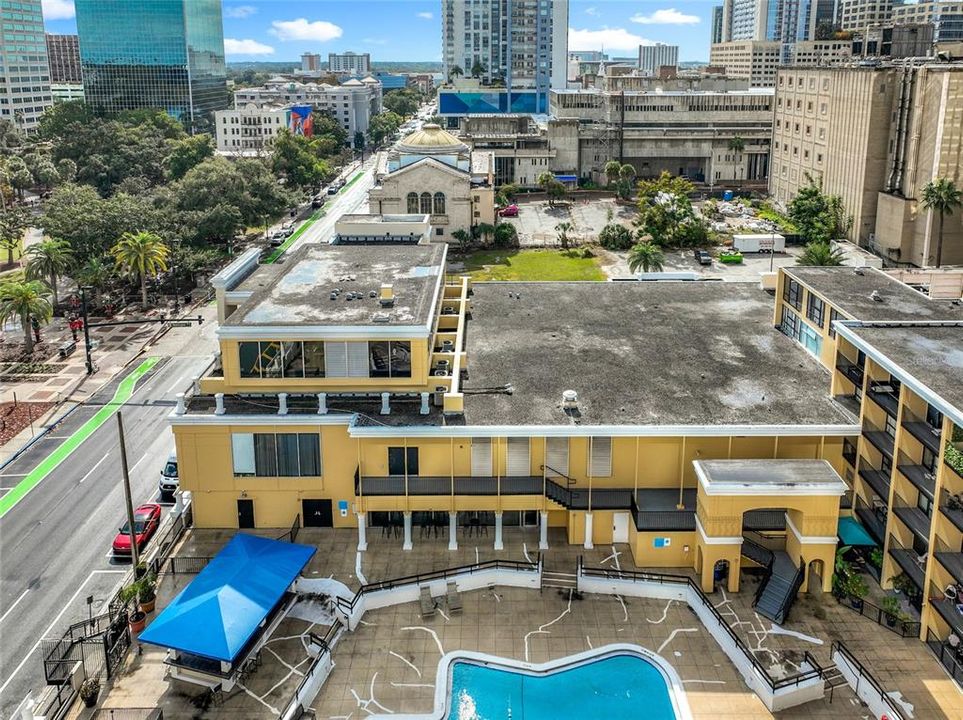 For Sale: $155,000 (1 beds, 1 baths, 592 Square Feet)