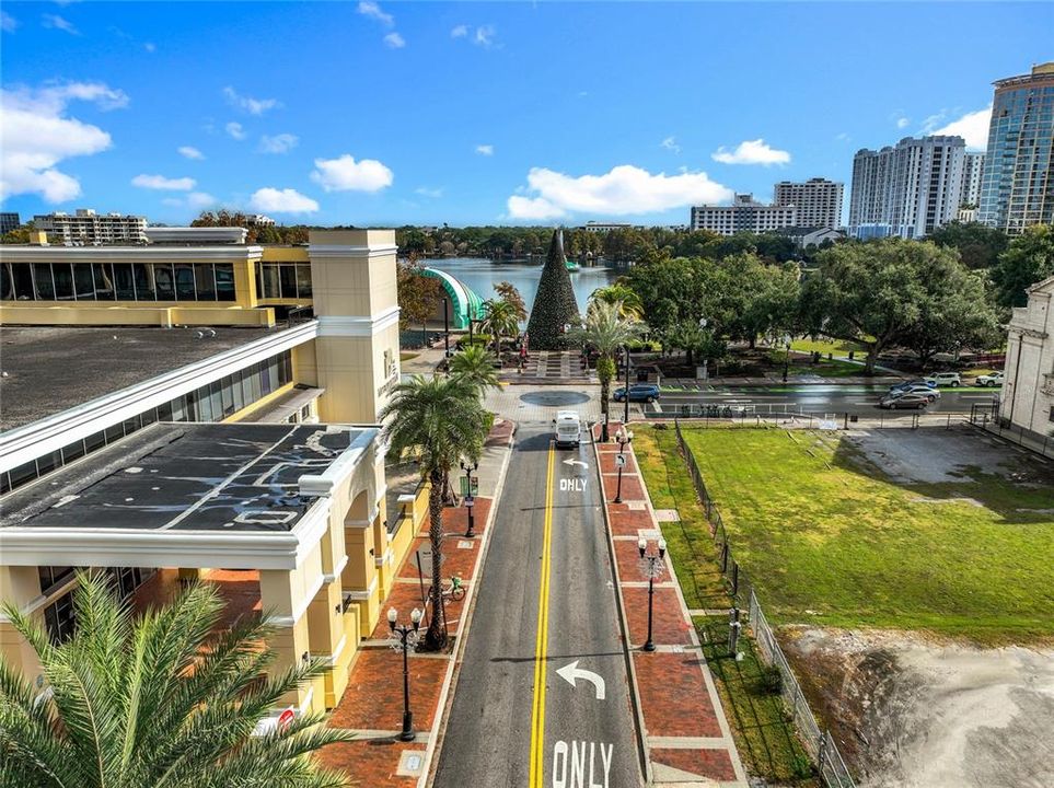 For Sale: $155,000 (1 beds, 1 baths, 592 Square Feet)