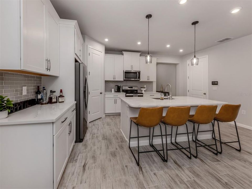 待售: $499,900 (3 贝兹, 2 浴室, 1937 平方英尺)