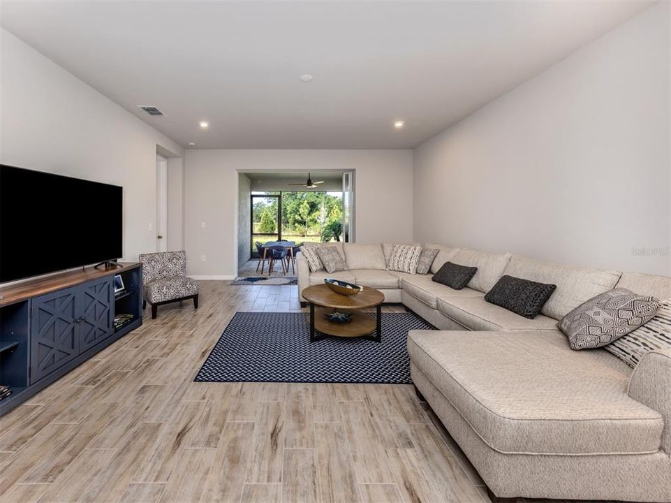 待售: $499,900 (3 贝兹, 2 浴室, 1937 平方英尺)