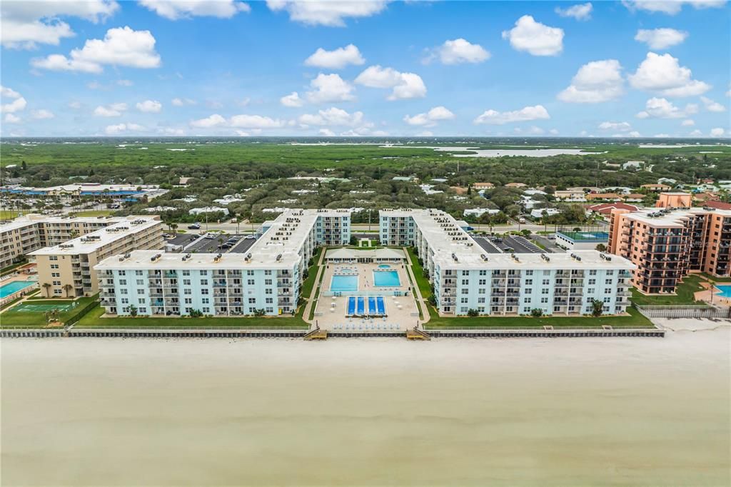 На продажу: $299,900 (1 спален, 1 ванн, 697 Квадратных фут)