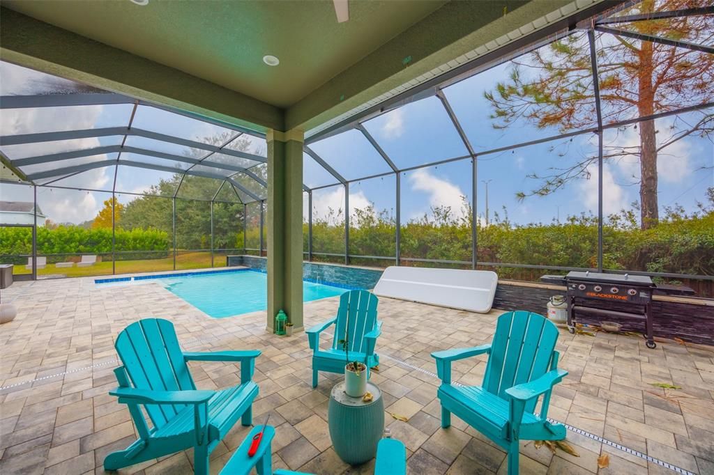 For Sale: $1,000,000 (4 beds, 3 baths, 4017 Square Feet)