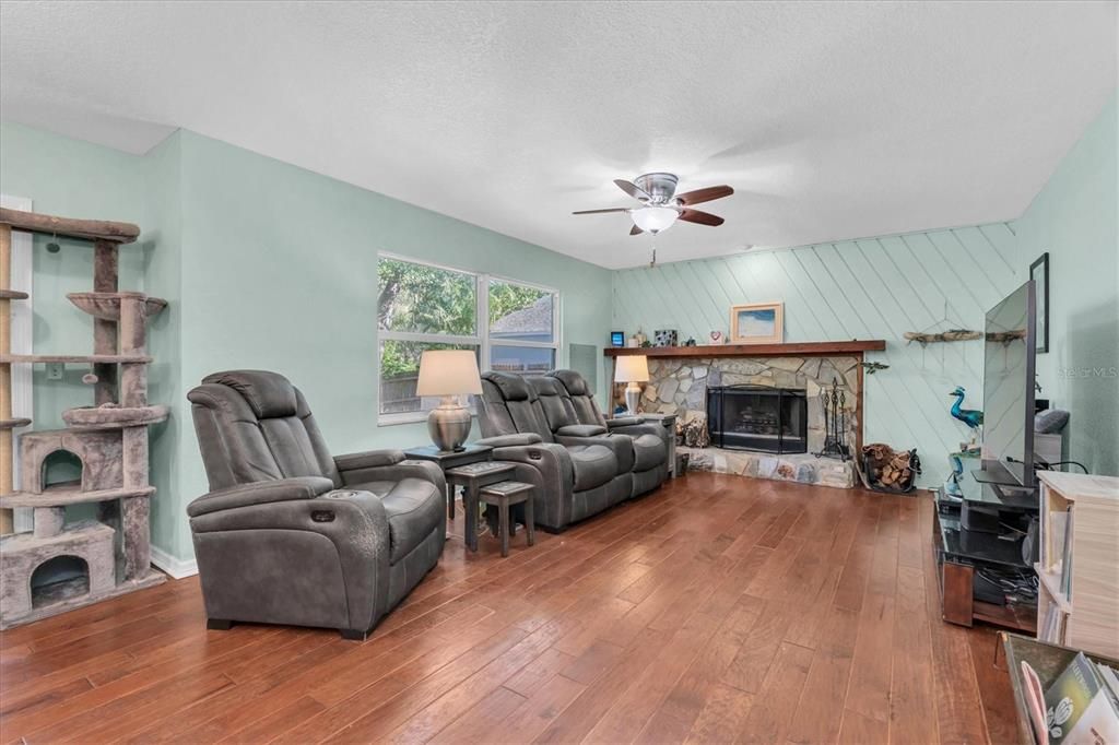 For Sale: $575,000 (3 beds, 2 baths, 2029 Square Feet)