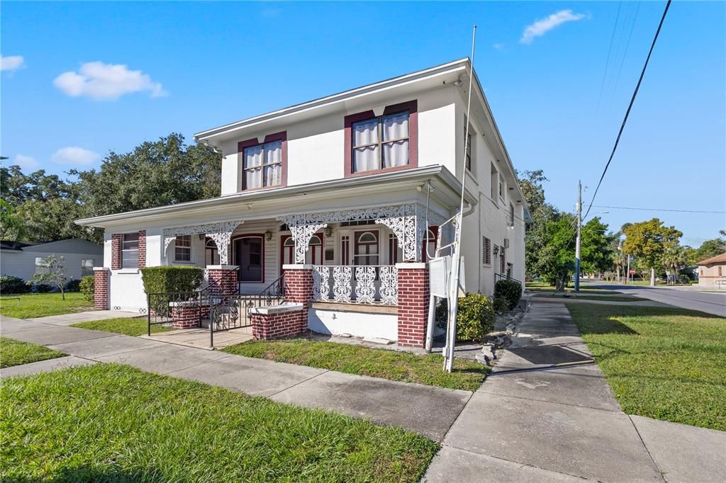 En Venta: $550,000 (5 camas, 2 baños, 4695 Pies cuadrados)