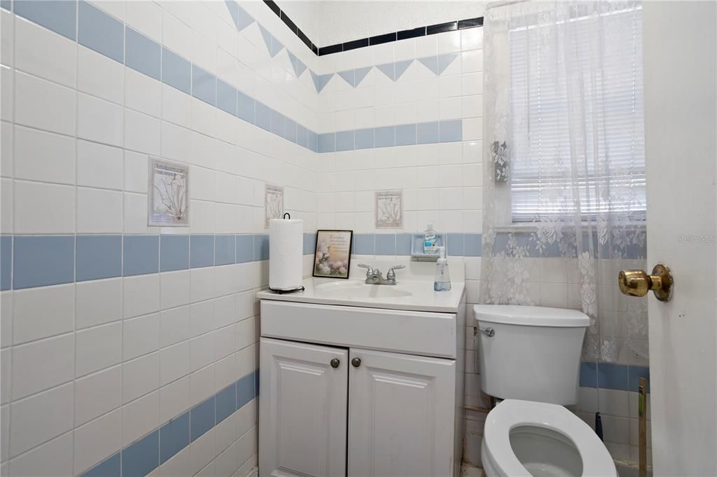 En Venta: $550,000 (5 camas, 2 baños, 4695 Pies cuadrados)