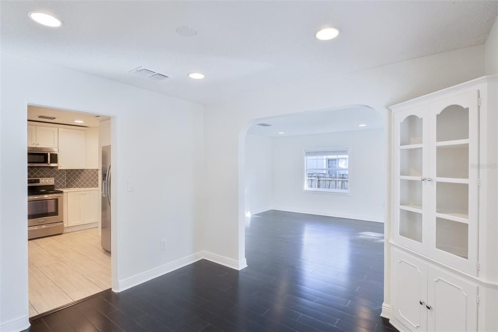 For Sale: $900,000 (4 beds, 3 baths, 2267 Square Feet)