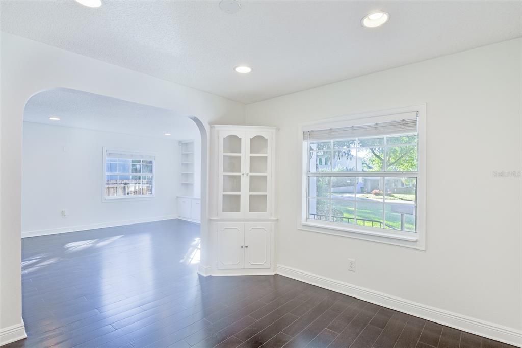 For Sale: $900,000 (4 beds, 3 baths, 2267 Square Feet)