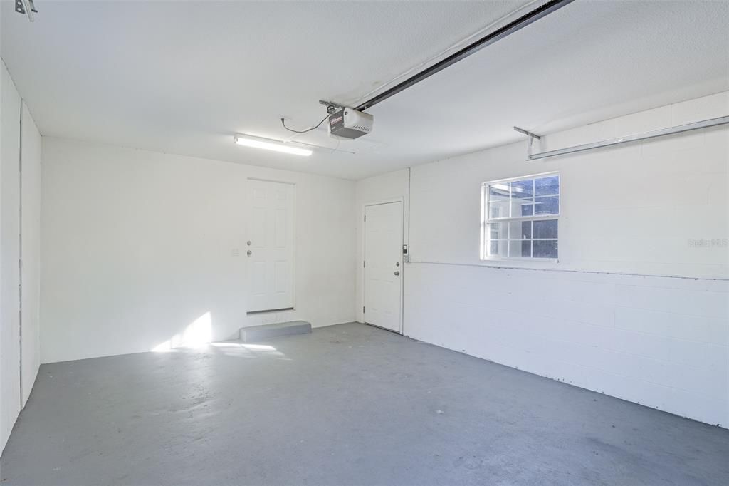 For Sale: $900,000 (4 beds, 3 baths, 2267 Square Feet)