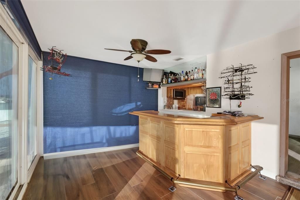 На продажу: $925,000 (2 спален, 2 ванн, 1653 Квадратных фут)