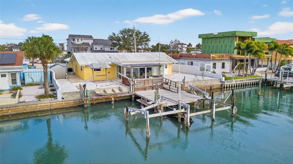 На продажу: $925,000 (2 спален, 2 ванн, 1653 Квадратных фут)