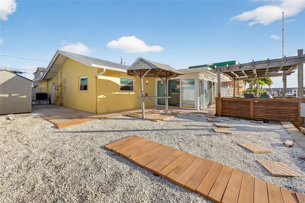 На продажу: $925,000 (2 спален, 2 ванн, 1653 Квадратных фут)