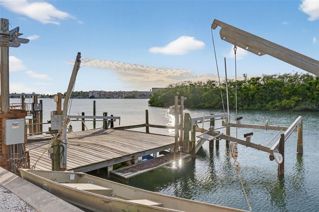 На продажу: $925,000 (2 спален, 2 ванн, 1653 Квадратных фут)