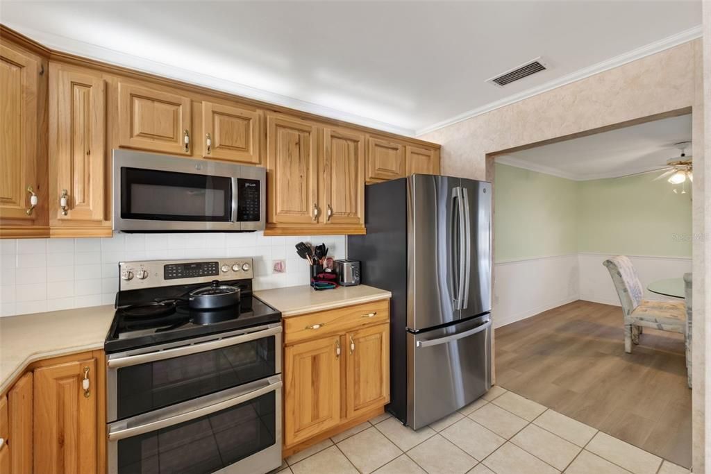 На продажу: $925,000 (2 спален, 2 ванн, 1653 Квадратных фут)