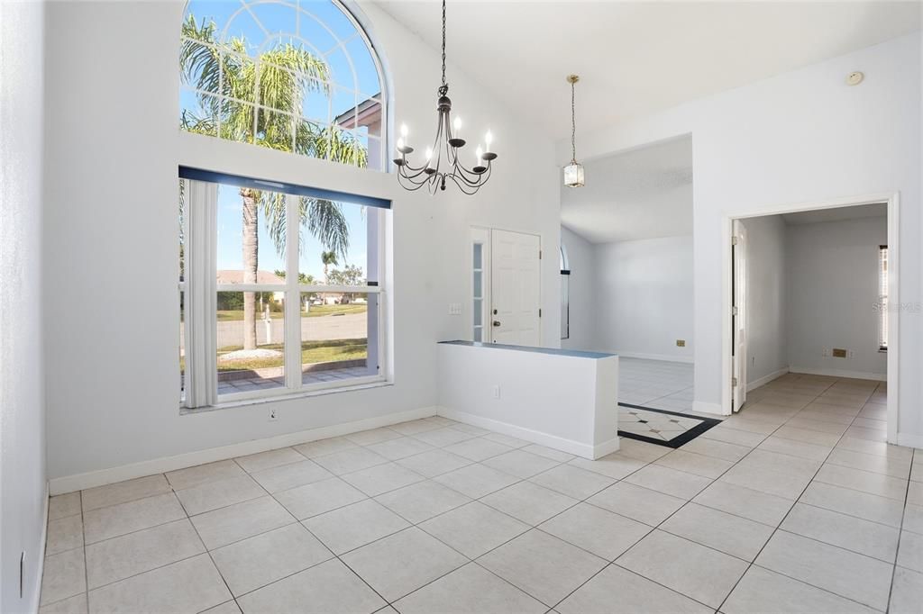 For Rent: $2,650 (3 beds, 2 baths, 2044 Square Feet)