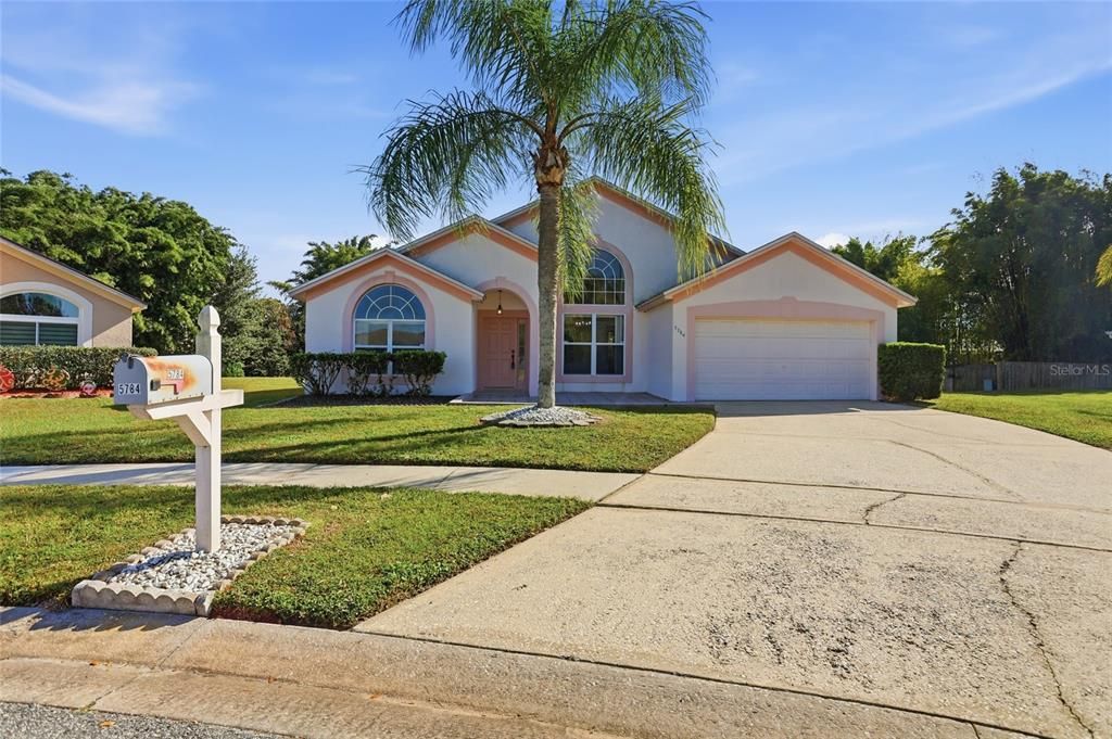 For Rent: $2,650 (3 beds, 2 baths, 2044 Square Feet)