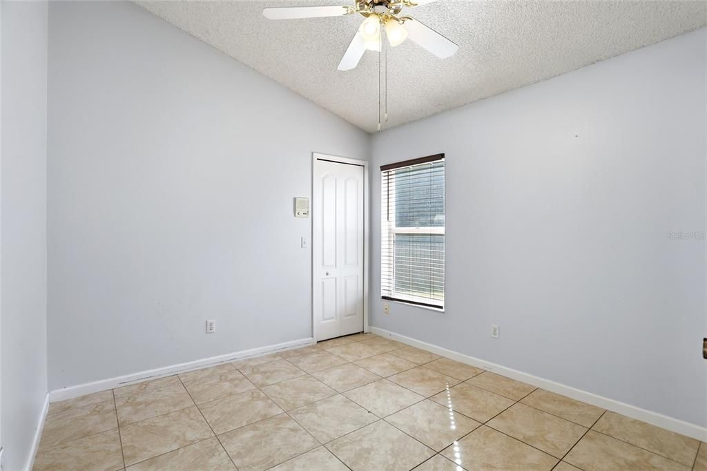 For Rent: $2,650 (3 beds, 2 baths, 2044 Square Feet)