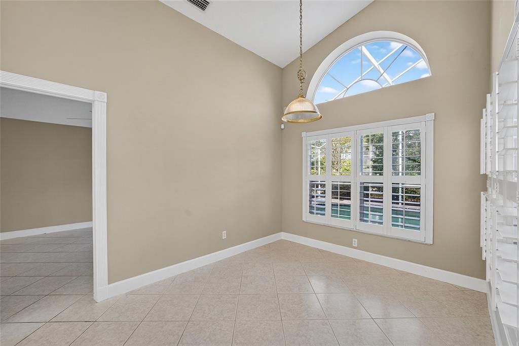 For Rent: $3,150 (3 beds, 2 baths, 1936 Square Feet)