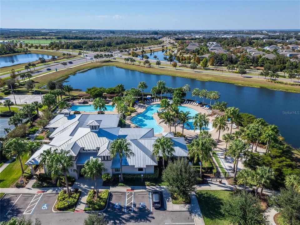 На продажу: $690,000 (4 спален, 3 ванн, 2732 Квадратных фут)