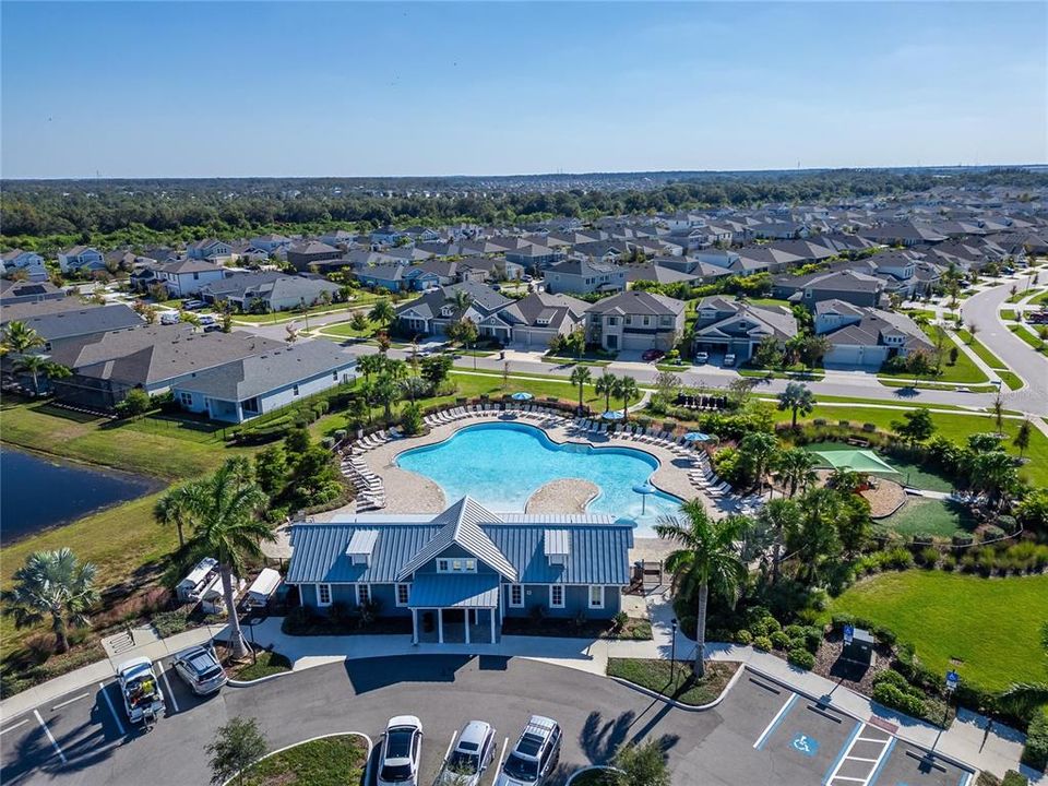 На продажу: $690,000 (4 спален, 3 ванн, 2732 Квадратных фут)